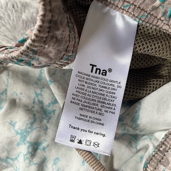 Tna Aritzia Abel 5" Short Water-repellent Shorts Size Medium - Picture 9 of 13